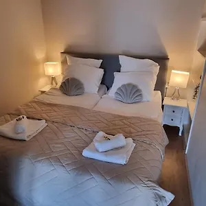 https://casa-de-deborah.zandvoort-hotels.com